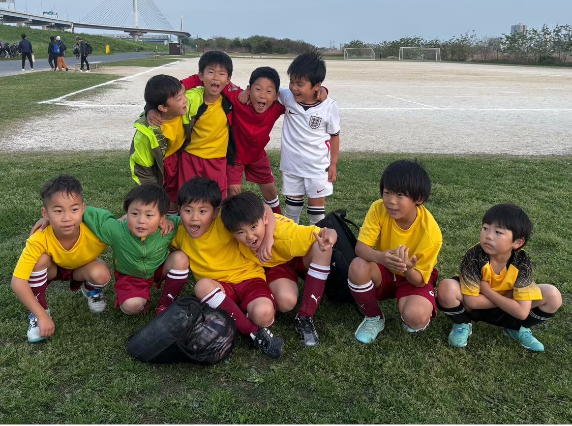 直紀ジュニアサッカークラブの集合写真
